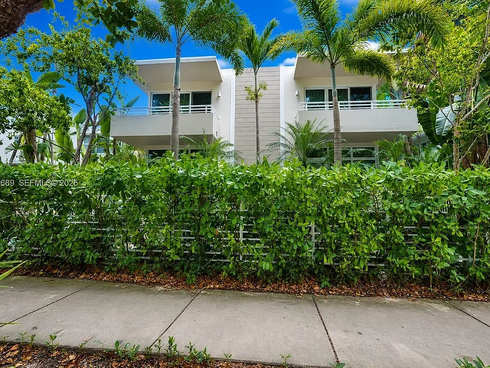 619 Meridian Ave #4