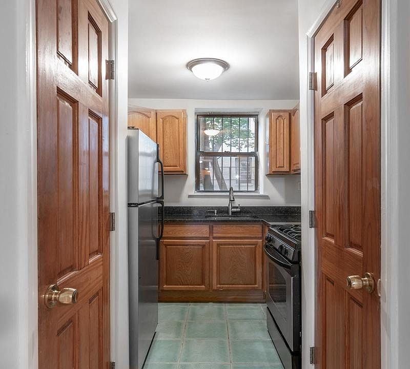 2nd image of 24 W 120th St #3A