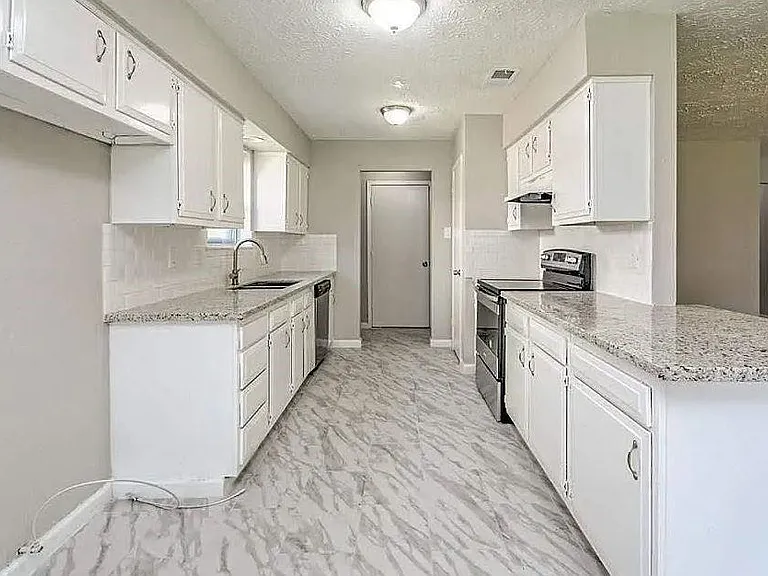 16818 Dutch Ridge Dr — Photo 5