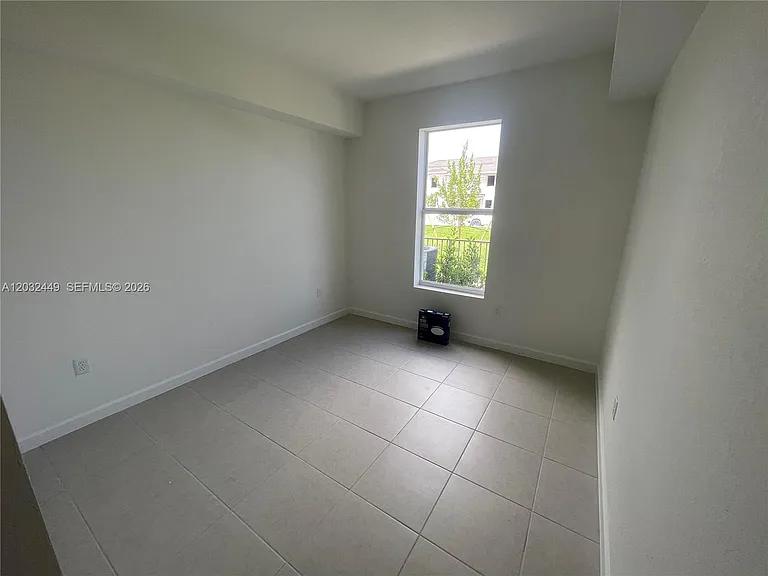 12460 SW 248th St #8 — Photo 12