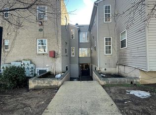 612 Eastern Ave NE #C02, Washington, DC
