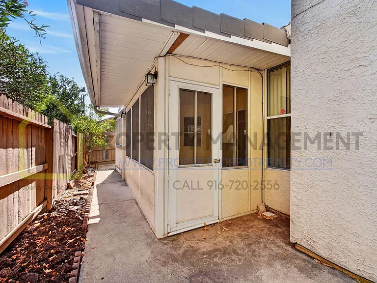 8072 Bothwell Dr — Photo 44