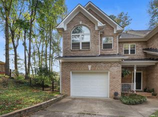 108 Littlejohn Rd #B, Chapel Hill, NC 27517