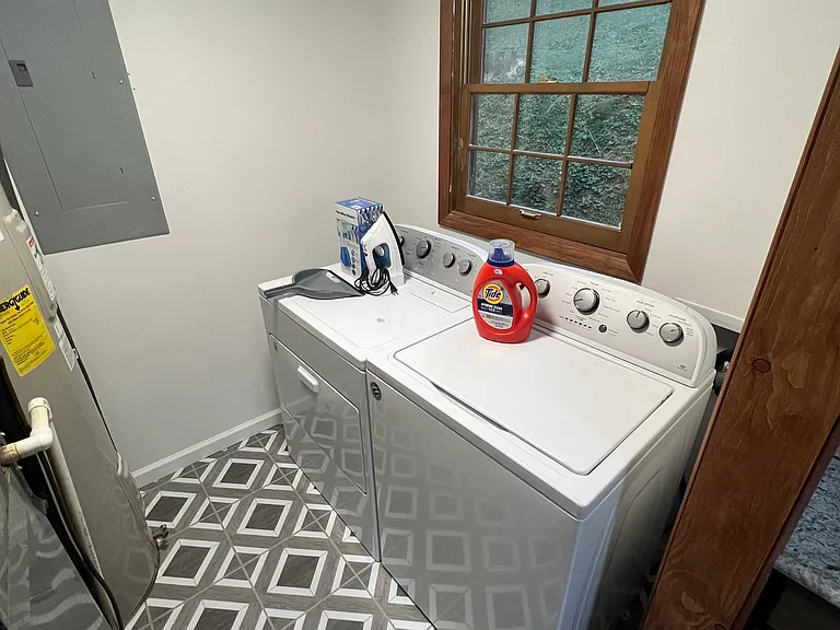 111 Blair St #1 — Photo 10
