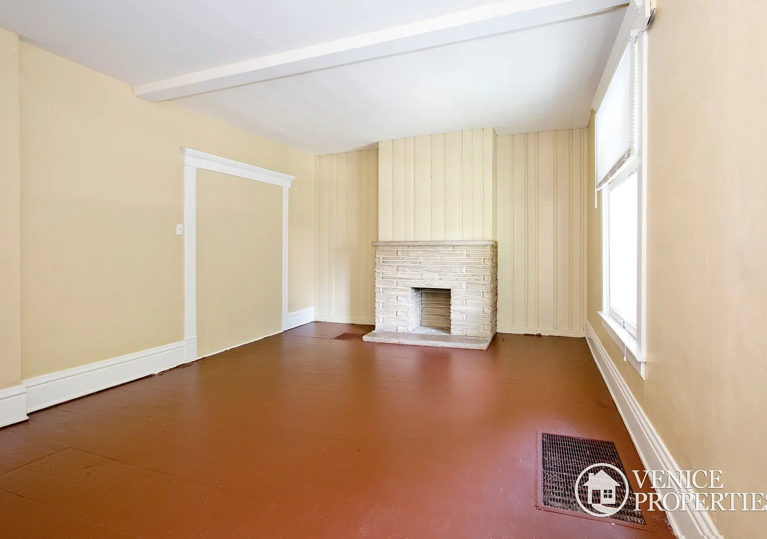 5 Bedroom on OSU Campus — Photo 4