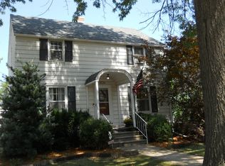 604 W 13th St, Sterling, IL 61081