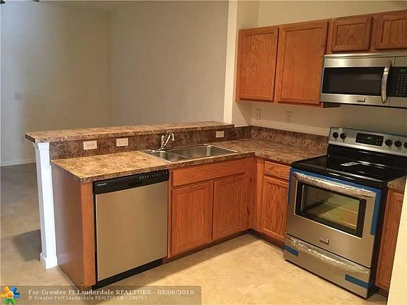 3rd image of 21213 NW 14th Pl APT 521