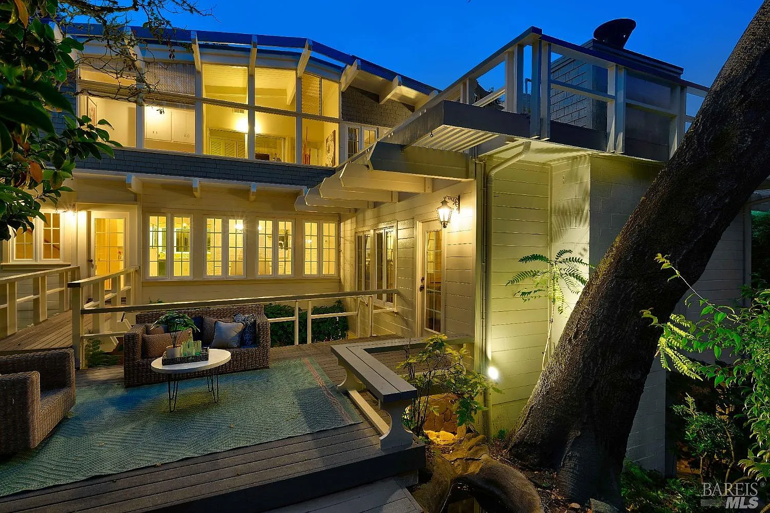 81 Del Casa Drive photo 1