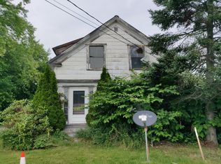 12 Mechanic Falls Rd, Oxford, ME 04270