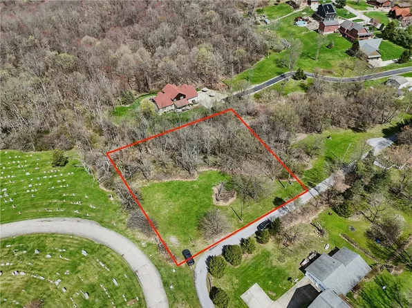 124 Stubler Ave, Beaver Falls, PA 15010