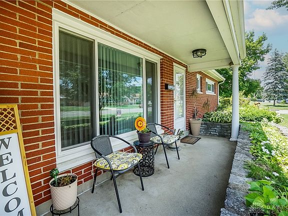 5th image of 1025 Carlisle Ave