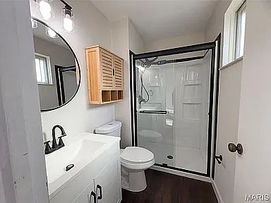 1st image of 27 Glenna Dr #1
