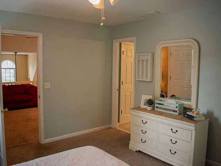 1028 Queensbury Run — Photo 7