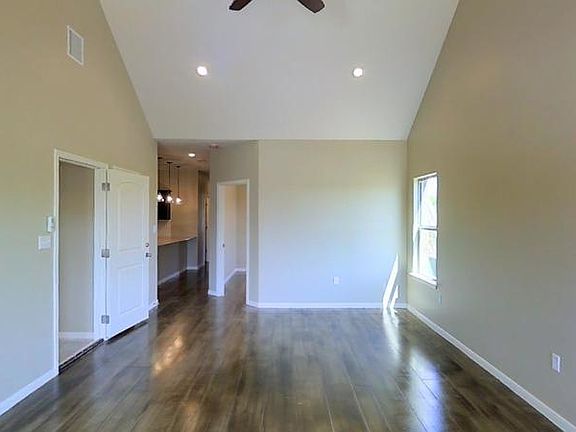 2nd image of 103 Stockton Family Ct