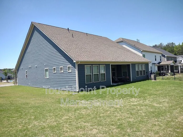 906 Acorn Way — Photo 16