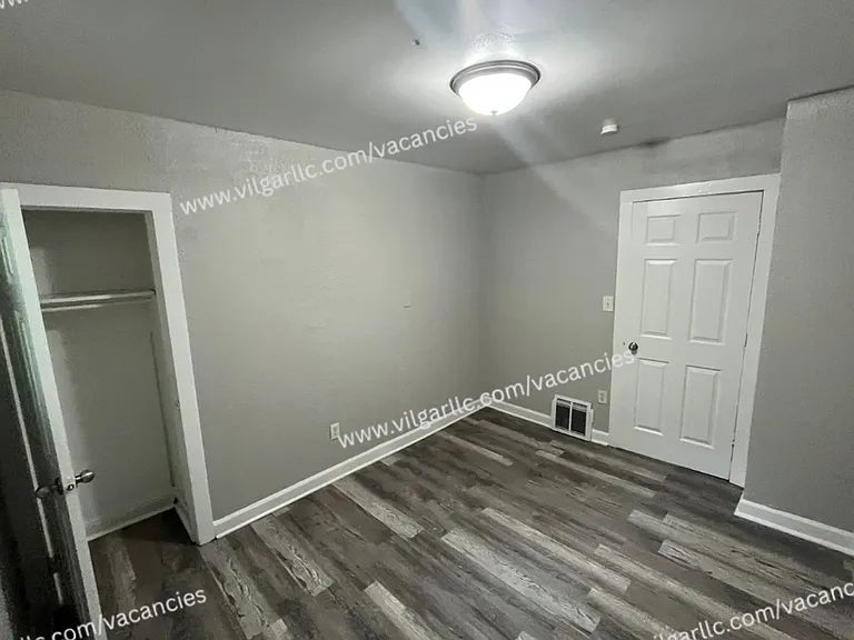 6065 E 6th Pl — Photo 15