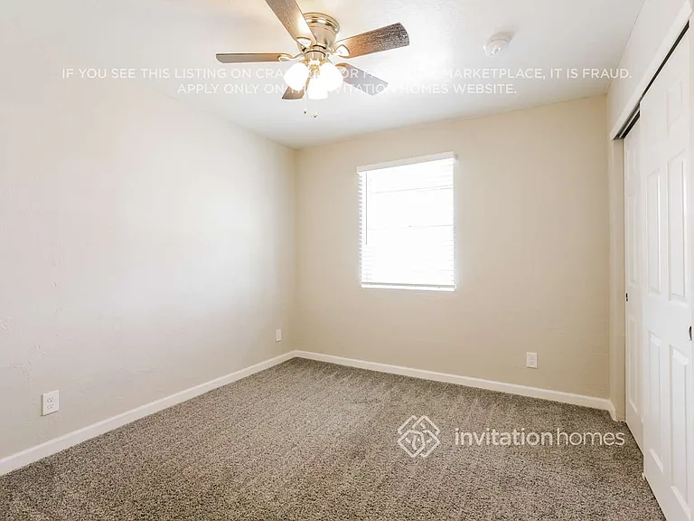 816 E Mountain View Rd — Photo 9