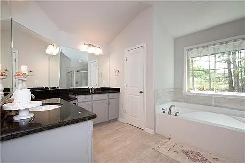 9095 Maple Run Trl — Photo 16