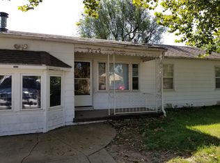2046 S Vine St, Wichita, KS 67213