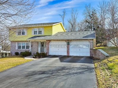 580 Sequoia Ln, Vestal, NY, 13850