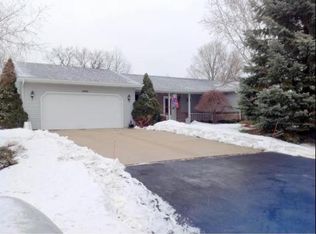 1066 Ran Lie St, Oshkosh, WI 54904