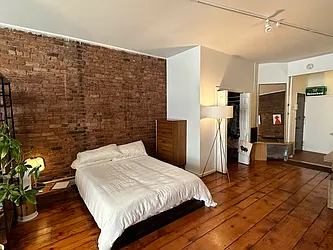 Rented by Eric Goodman Realty Corp