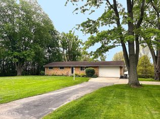 9749 Monclova Rd, Monclova, OH 43542