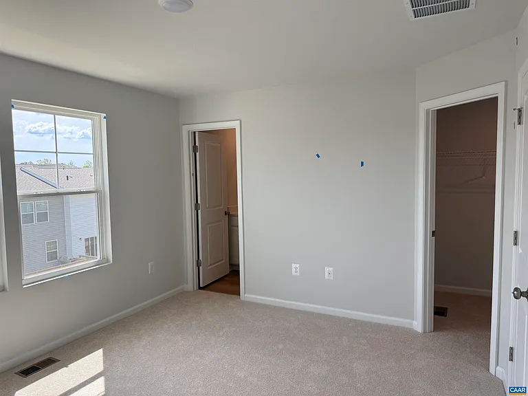 37 Laurin St — Photo 7