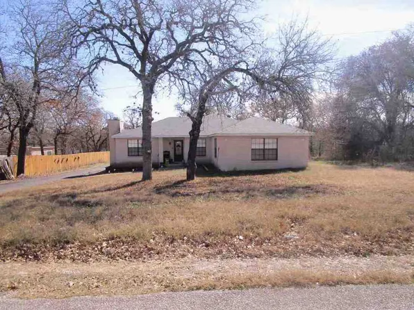 12 Post Oak Rd, La Vernia, TX 78121