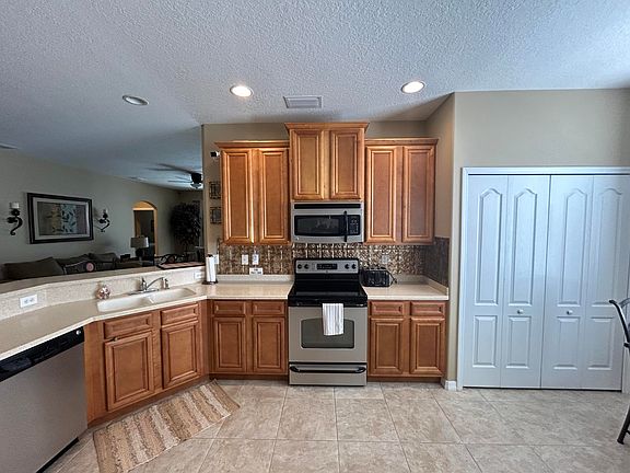 5th image of 649 Remington Green Dr SE