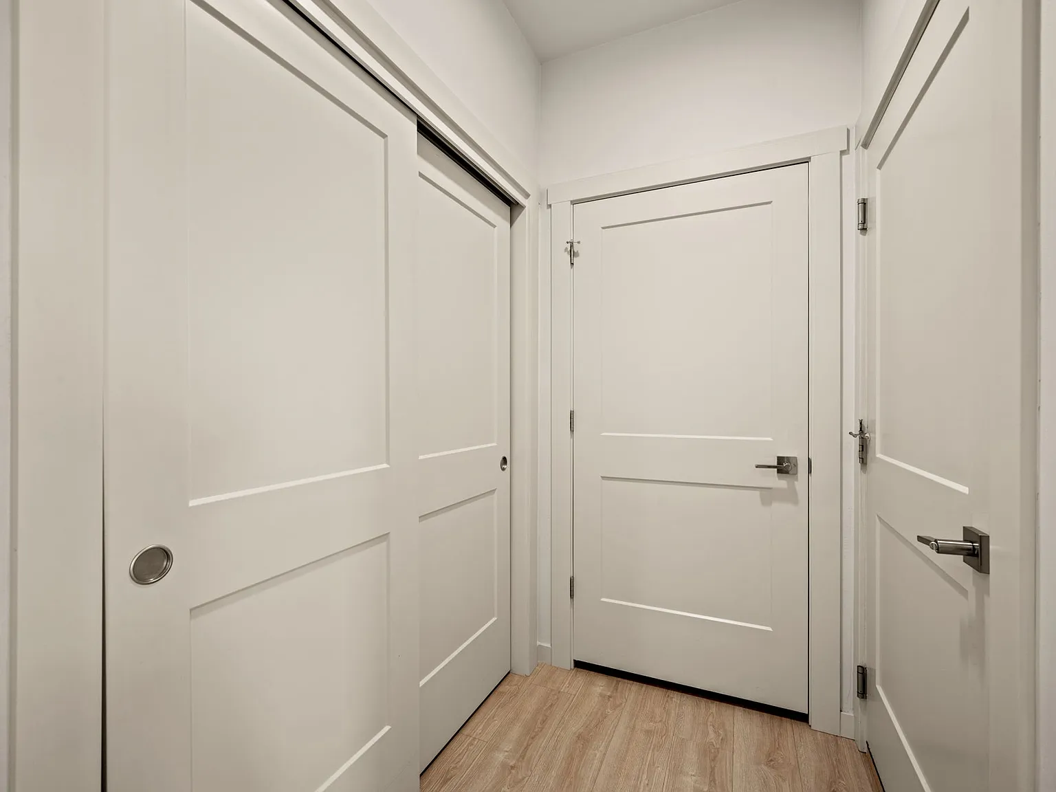 3 bed, 1727 sqft, $2,850 — Photo 4