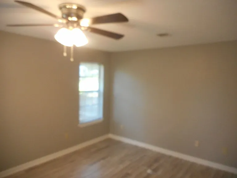 2825 Crosscreek Rd — Photo 9