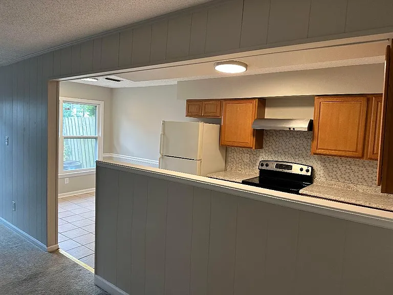 4054 Thomas Jefferson Dr — Photo 2