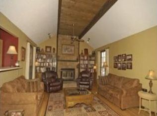 14013 S Raintree Dr, Olathe, KS 66062