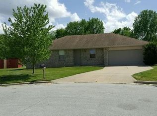 1001 N Scott Ct, Springfield, MO 65803