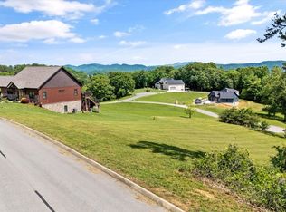 98 Cow Poke Ln, Rutledge, TN 37861