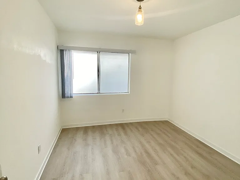 1534 10th St #7 — Photo 7