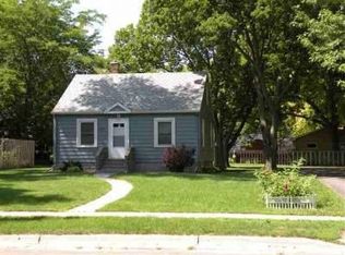 810 15th St SW, Willmar, MN 56201