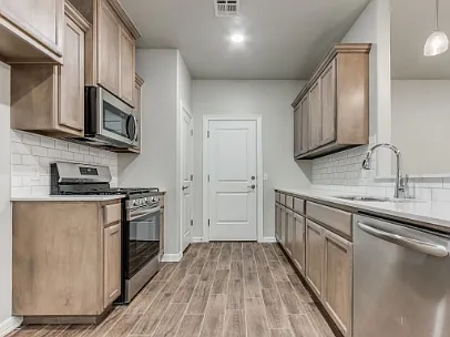 12905 Willow Villa Dr - B — Photo 4