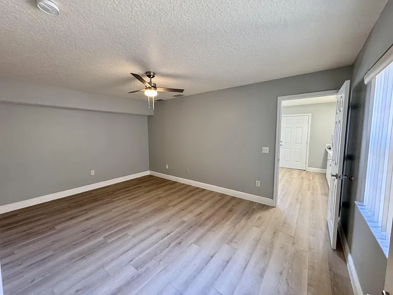 2623 Fan Palm Dr #B — Photo 8