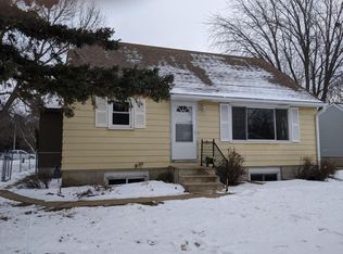 3132 E River Rd NE, Rochester, MN 55906