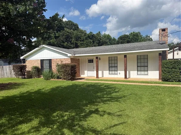 2779 Meadowview Dr, Mobile, AL 36695