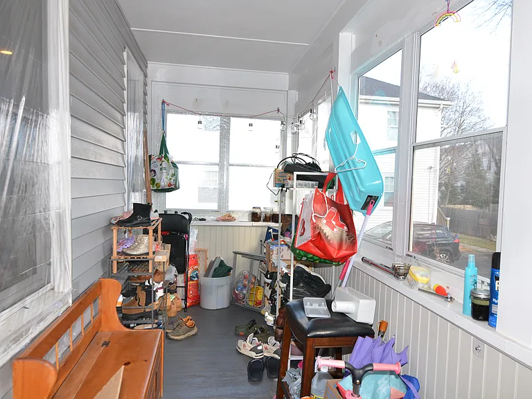 22 Farrell St — Photo 18