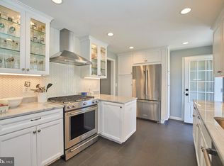 6015 Mayfair Ln, Alexandria, VA 22310