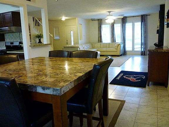 5th image of 10223 Emnora Ln