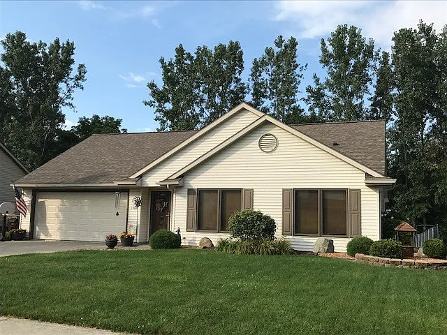 1308 Elm St photo 1