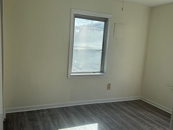 5th image of 1514 Menville St