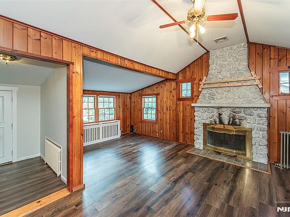 2nd image of 53 Laurel Drive
