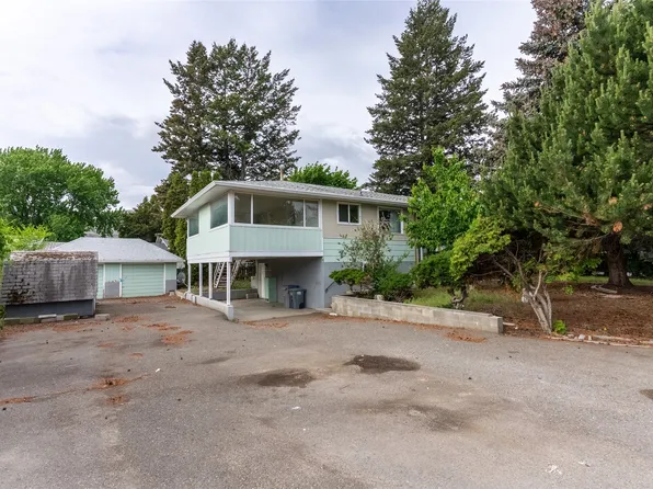 864 Shelan Pl, Kamloops, BC V2B 5T4