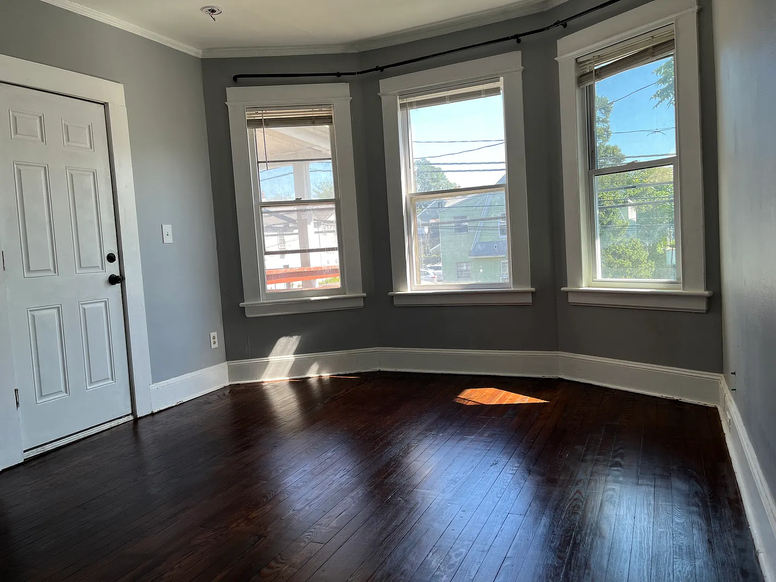 2 bed, 820 sqft, $2,025 — Photo 1